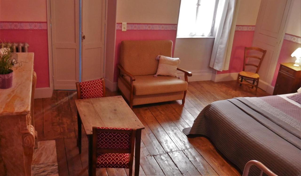 La Maison Des 4 M ลาเวอลาเนต์ ภายนอก รูปภาพ