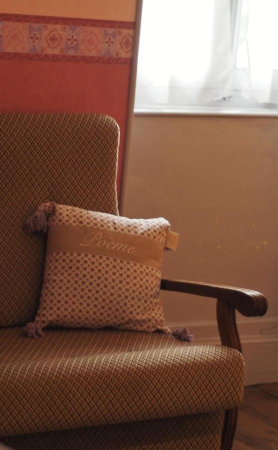 La Maison Des 4 M ลาเวอลาเนต์ ภายนอก รูปภาพ